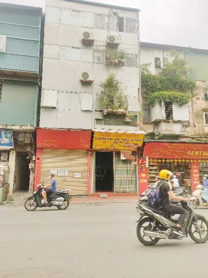 Bán nhà mặt phố Lê Duẩn mặt tiền cực đẹp, DT 190m2, giá 56 tỷ