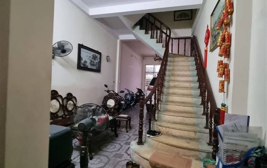 Bán Đất Tặng Nhà Mặt Phố Hào Nam, Đống Đa, Vị Trí Siêu Đẹp, Kinh Doanh Siêu Hời, Giá Hơn 33 Tỷ
