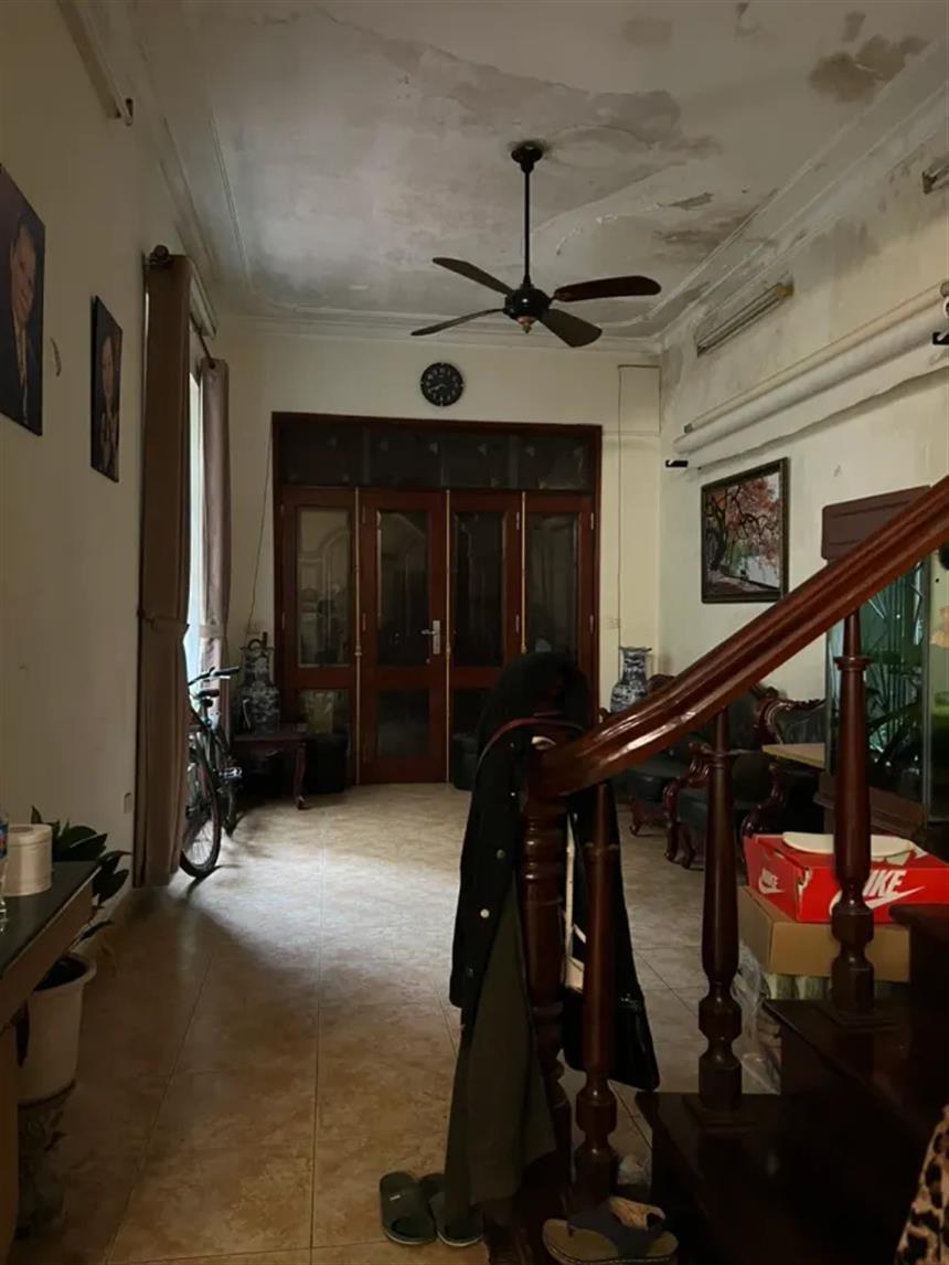 Bán Nhà Nguyên Căn 5 Tầng Phường Ngọc Khánh, Ba Đình, Lô Góc Chính Chủ, 32 Tỷ