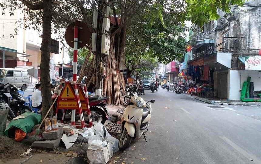 Bán Nhanh Đất Mặt Phố Tặng Nhà 4 Tầng Phường Nguyễn Trãi, Hà Đông, Dt 210m2, Vị Trí Đắc Địa, Giá Nhỉnh 33 Tỷ