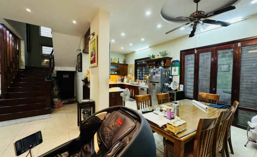 Bán biệt thự phong cách châu Âu DT 299m2 tại KĐT Pháp Vân giá 97 tỷ