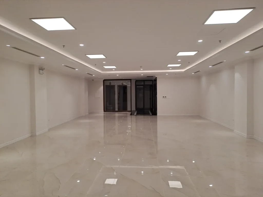 Bán nhà mặt phố Hoàng Văn Thái giá 100 tỷ, 9 tầng thang máy