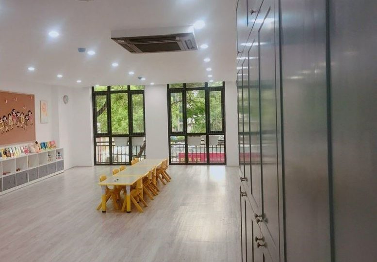 Bán Nhà Nguyên Căn Đường Đốc Ngữ, Quận Ba Đình, 59 Tỷ, DT 120m2, Mặt Tiền 6m, Thang Máy Nhập Khẩu