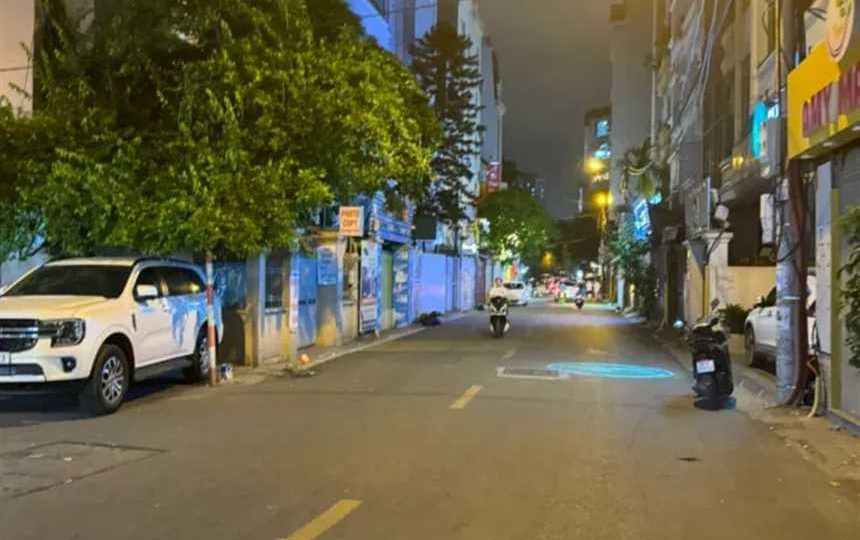 Bán Nhà Phố Hoàng Ngân, Thanh Xuân, 31 Tỷ, DT 71m2, 2 Mặt Thoáng Trước Sau, Ô Tô Tránh Thoải Mái