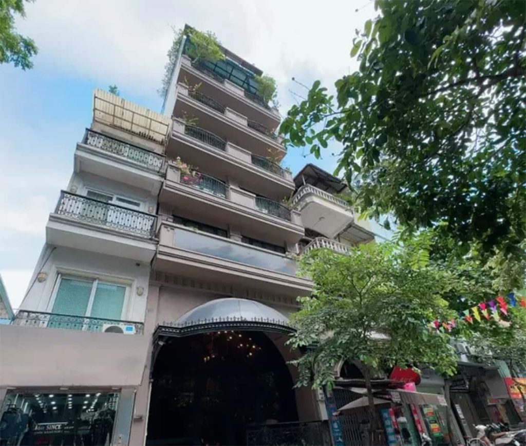 Bán nhà mặt phố Hòe Nhai, vị trí đắc địa, DT 82m2, nhỉnh 78 tỷ