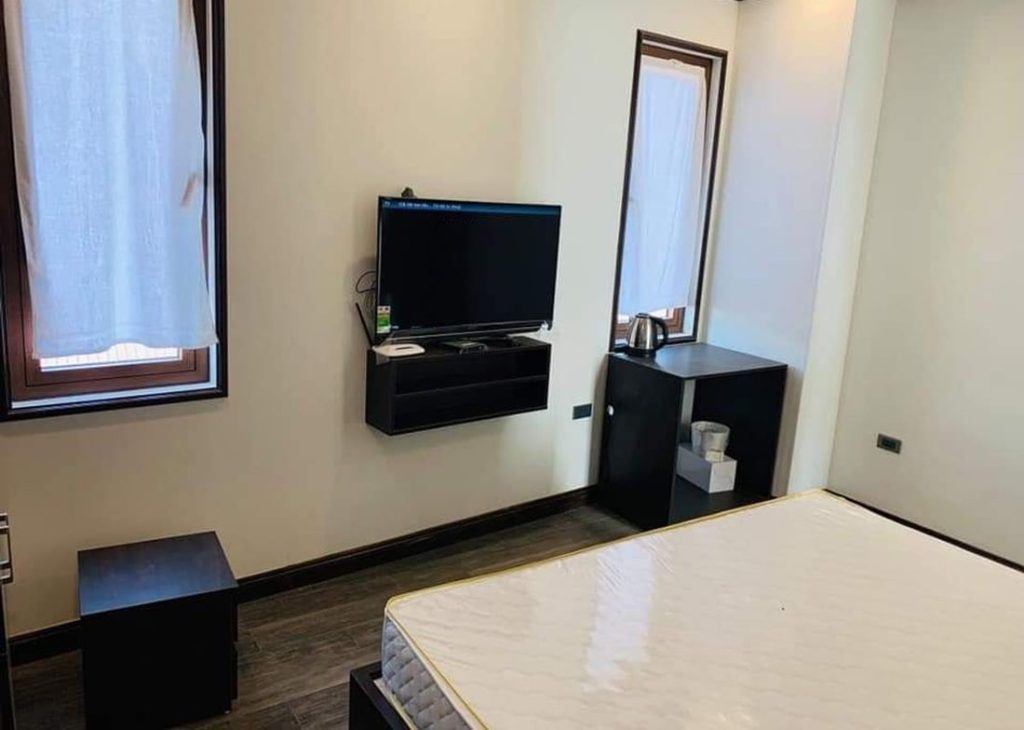 Bán nhà mặt phố Đào Duy Từ siêu hot, 78m2, giá 81 tỷ