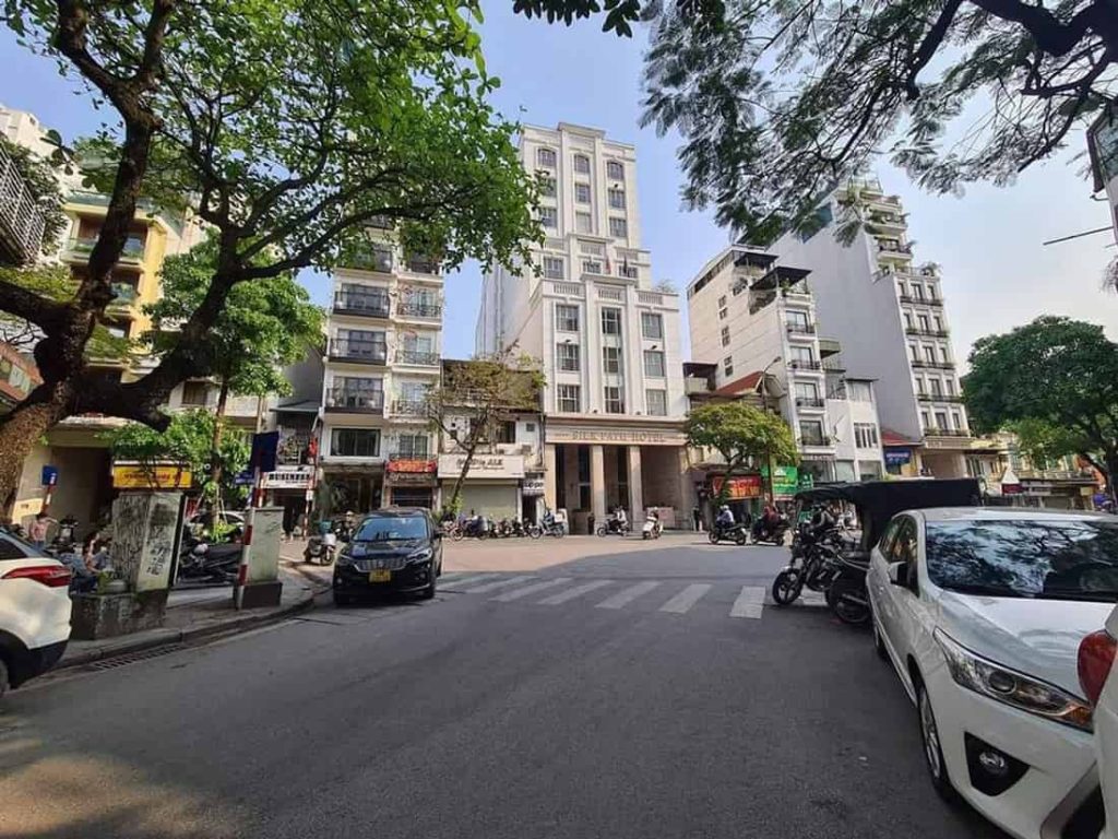 Bán nhà mặt phố Hàng Bông nhỉnh 76 tỷ, 88m2, 7 tầng thang máy