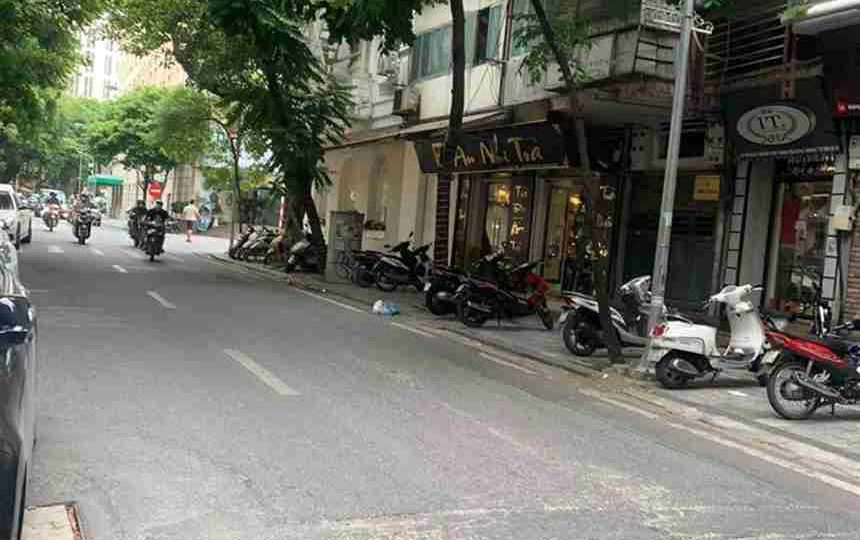 Bán Đất Hàng Tre, Hoàn Kiếm, Vị Trí Mặt Phố, Giá Rẻ, Tặng Nhà 3 Tầng, DT 98m2