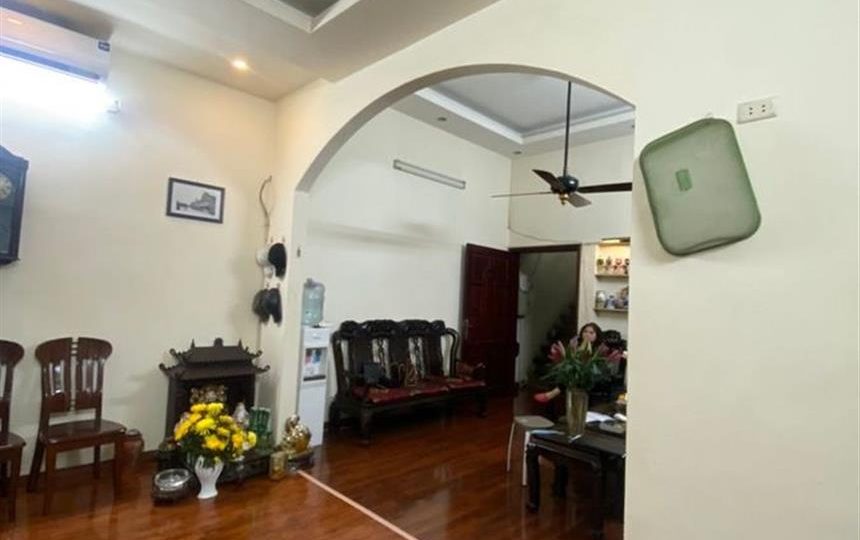 Bán Đất Mặt Phố Chợ Cầu Đông, Hoàn Kiếm, Nhỉnh Nhẹ 38 Tỷ, Tặng Nhà 3 Tầng, Dt 90m2, Sổ Đỏ Chính Chủ