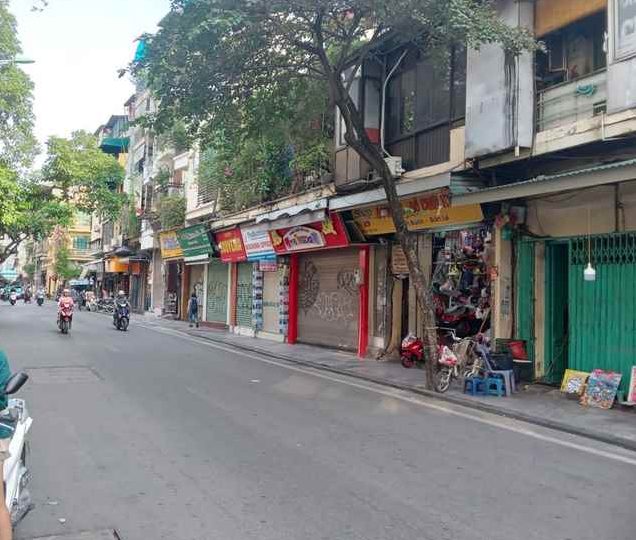 Bán Gấp Nhà Nguyên Căn Trung Tâm Hoàn Kiếm, DT 140m2, Giá Nhỉnh Nhẹ 35 Tỷ, 4 Tầng Khép Kín