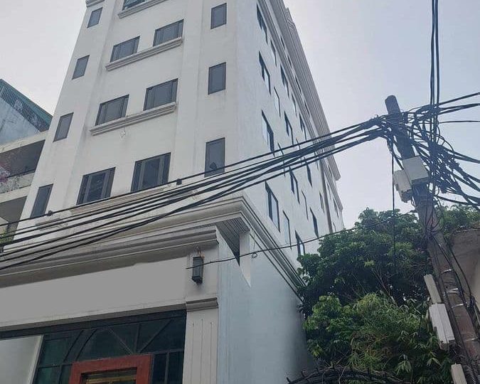 Bán nhà mặt phố Kim Mã Thượng, DT 146m2, 9 tầng, MT 7.6m full nội thất, giá 100 tỷ