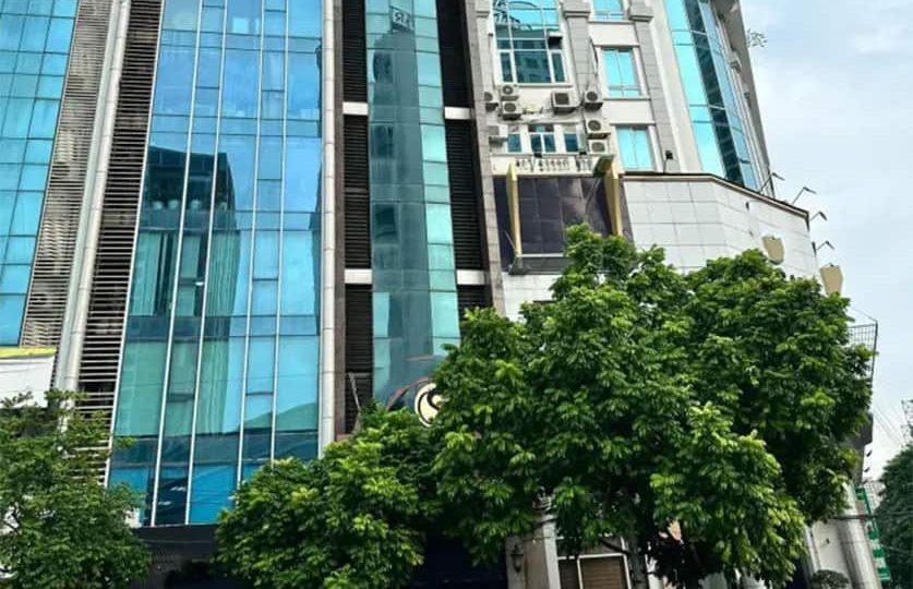 Bán nhà phố Dương Đình Nghệ 165m2, 12 tầng kinh doanh sầm uất, giá 114 tỷ