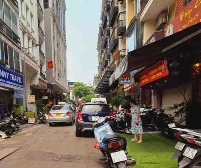 Tìm Nhà 4 Tầng Đẹp Quanh Phường Hàng Bạc, Hoàn Kiếm, Giá Nhỉnh 66 Tỷ, DT 74m2, Đường Ô Tô Dừng Đỗ