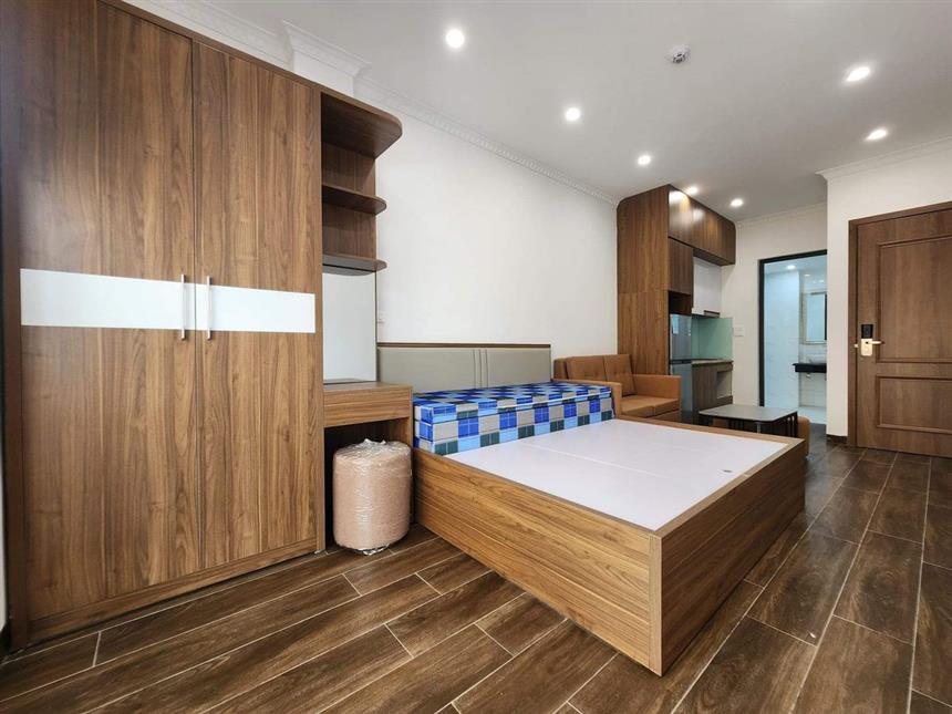 Mua Tòa Nhà Văn Phòng 100m2 Giá Rẻ Ở Nghĩa Đô, Cầu Giấy, 8 Tầng, Đường Ô Tô, Vỉa Hè Rộng