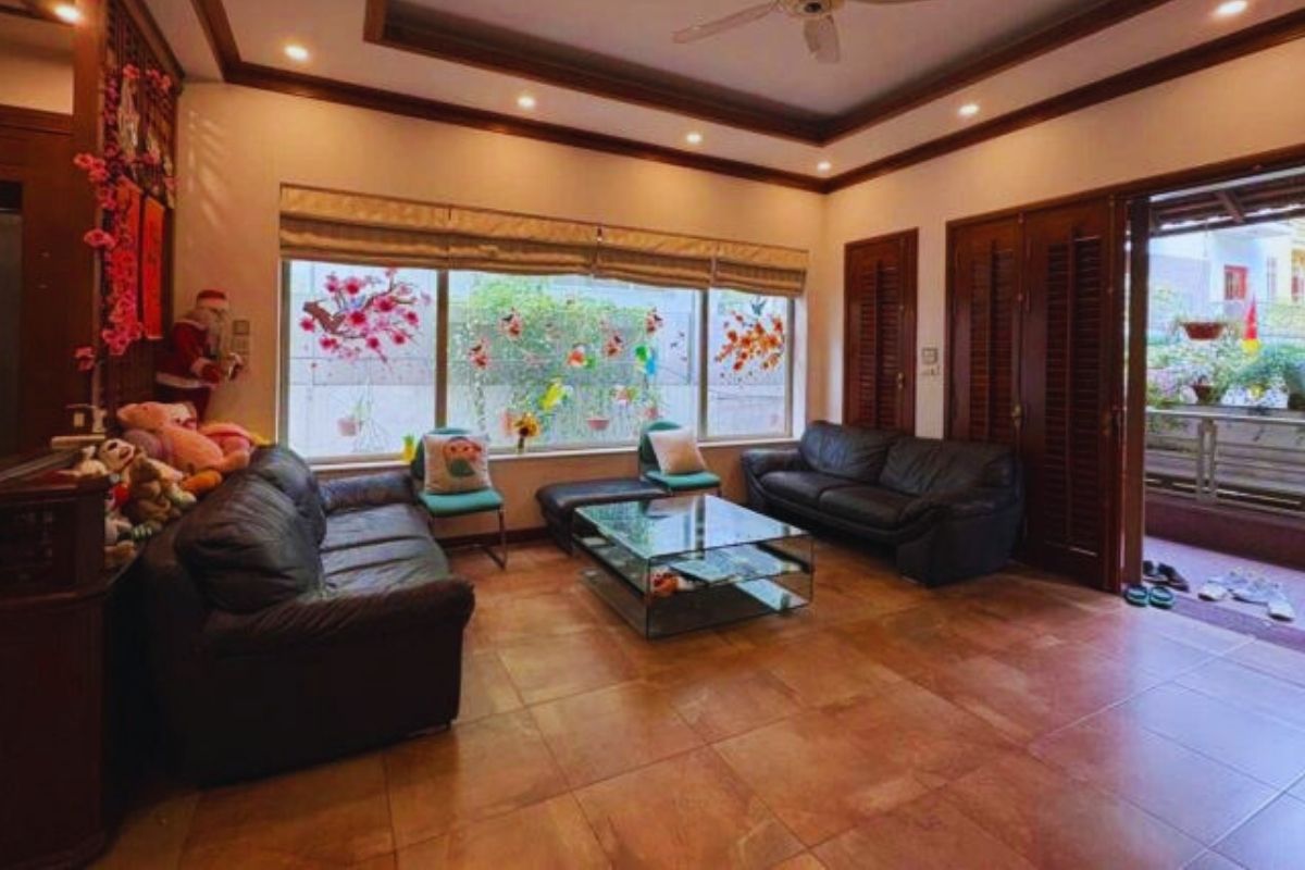Mua biệt thự Dịch Vọng Cầu Giấy– 315m² – 4 tầng –129,9 tỷ