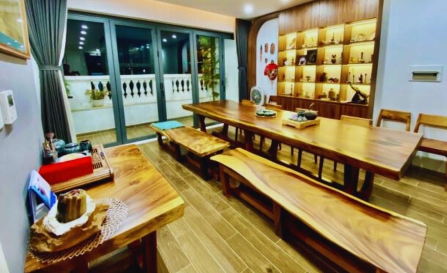 Bán Biệt Thự Trần Kim Xuyến 300m² – Mặt Tiền 20m – Giá 88 Tỷ