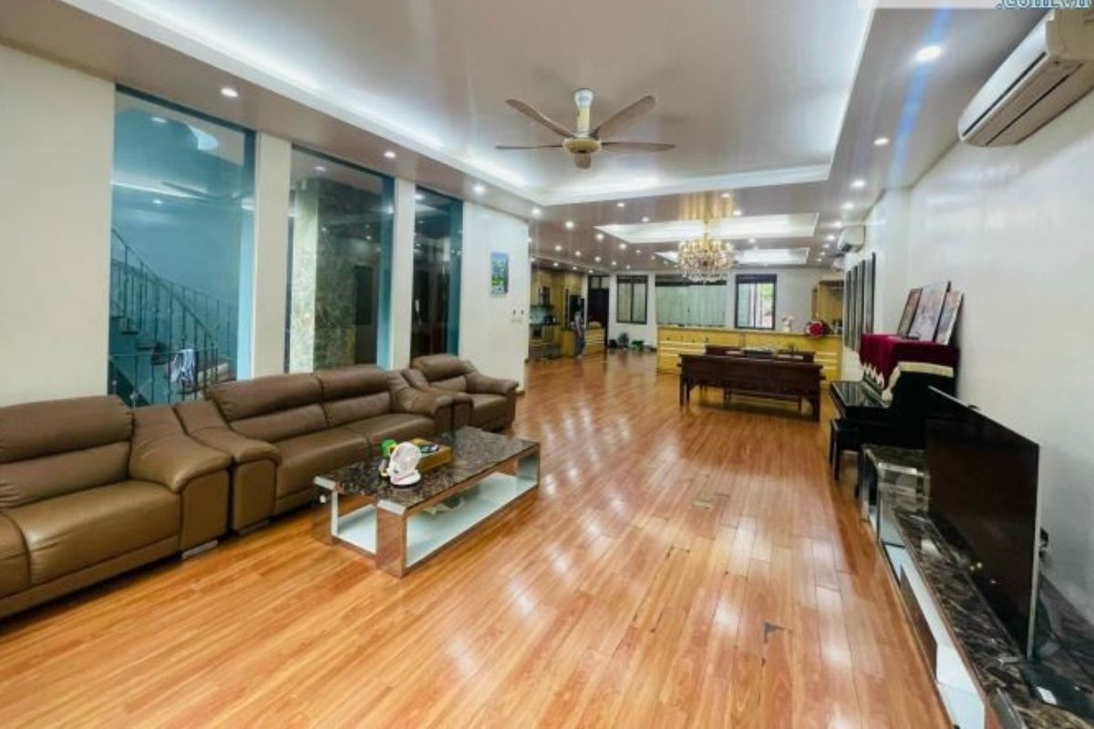 Bán nhà mặt phố Hoa Bằng Yên Hòa, 230m², 6 tầng, ô tô tránh