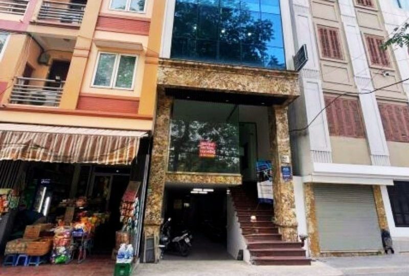 Bán Nhà Mặt Phố Hoàng Quốc Việt 85m², MT 4.8m, Giá 42 Tỷ