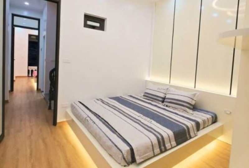 Bán nhà mặt phố Khuất Duy Tiến 215m², MT 17m, giá 38 tỷ, KD đa ngành