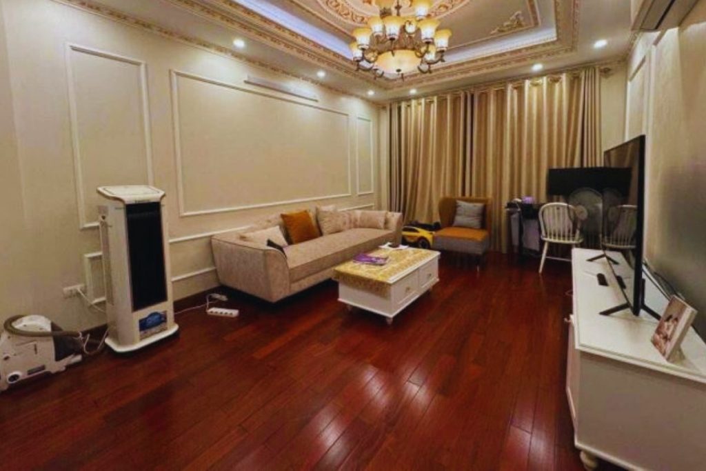 ban-nha-phan-lo-tran-duy-hung-62m2-5-tang-mt-dep.jpg