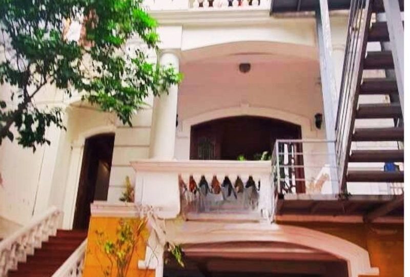 Bán Nhà Trích Sài Tây Hồ 220m², MT 10,5m, 5 Tầng, Giá 84,8 Tỷ
