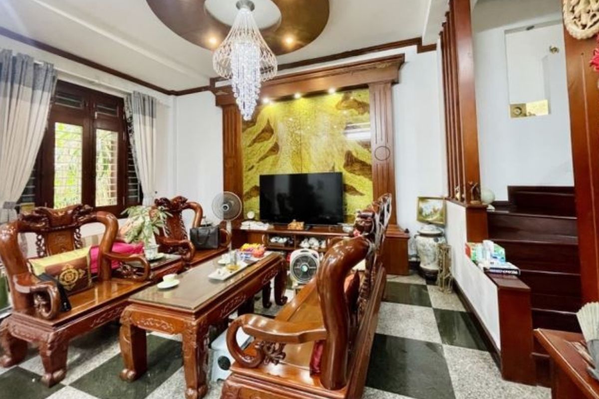 Biệt thự Sân Vườn Đội Nhân – DT141m², mặt tiền 8.2m, giá 47,5 tỷ