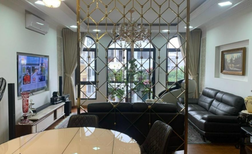 Nhà mặt phố Nguyễn Văn Huyên 363m², MT 15m, giá 205,8 tỷ 