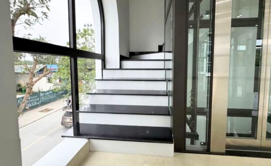 Bán lô góc Lê Đức Thọ 1600m² 3 mặt tiền, xây 21 tầng, giá 395 tỷ