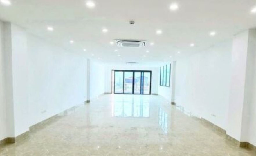 Bán nhà phố Liễu Giai 100m² , 6 tầng, vỉa hè rộng, giá 65 tỷ