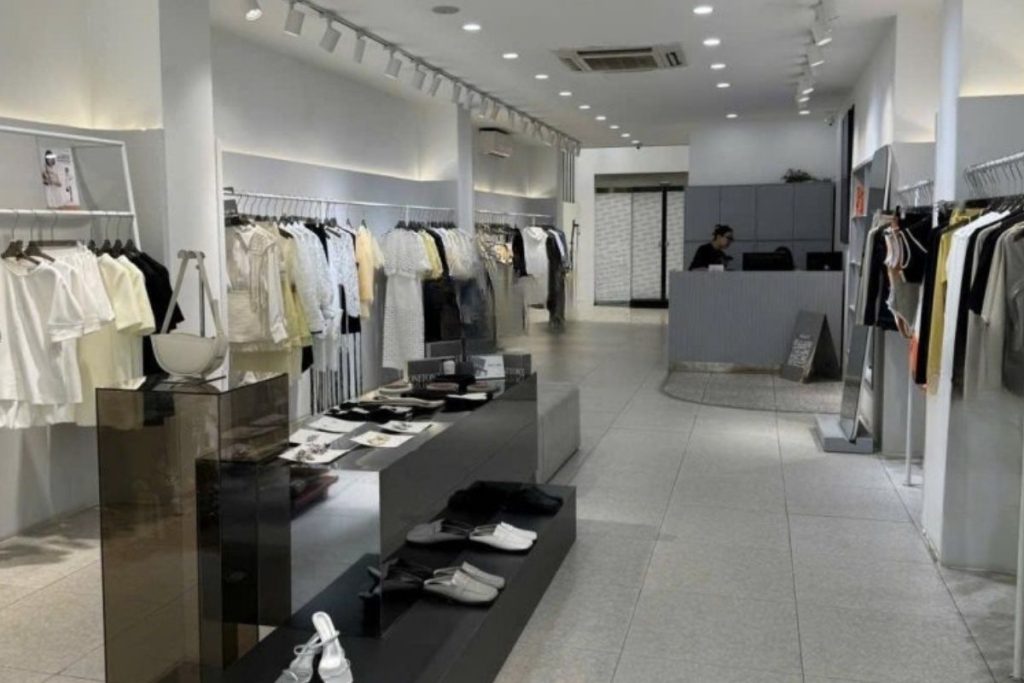ban-nha-pho-hang-gai-200m2.jpg