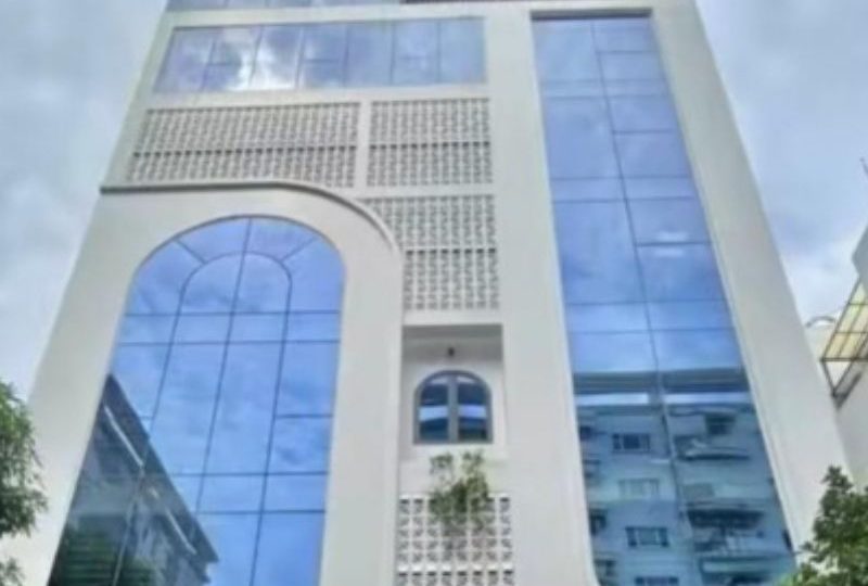 Bán tòa nhà Duy Tân 170m² MT10.5m 9 tầng 1 hầm giá 110 tỷ