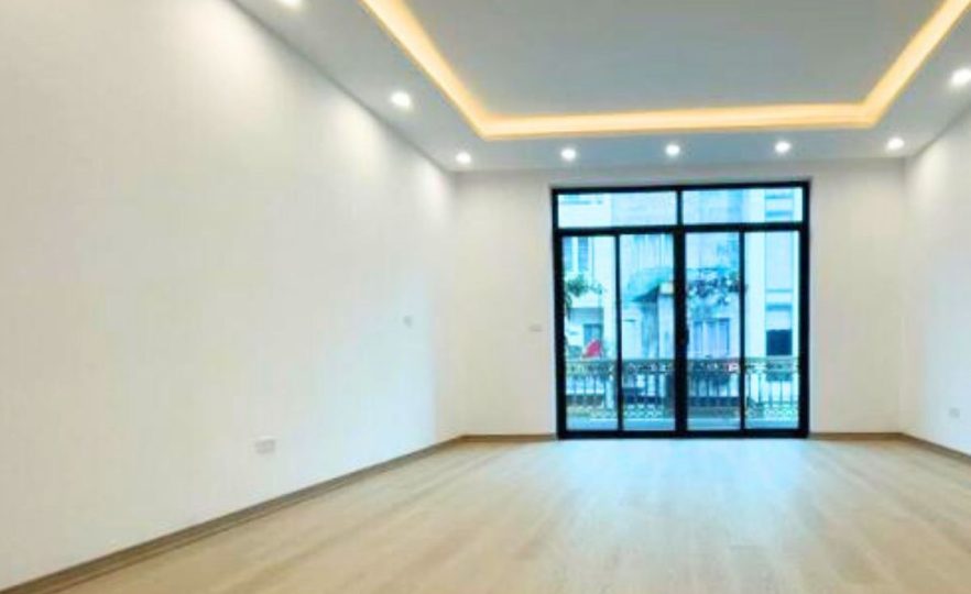 Bán tòa Lê Văn Thiêm 150m², 10 tầng hiện đại, 102 tỷ,thang máy