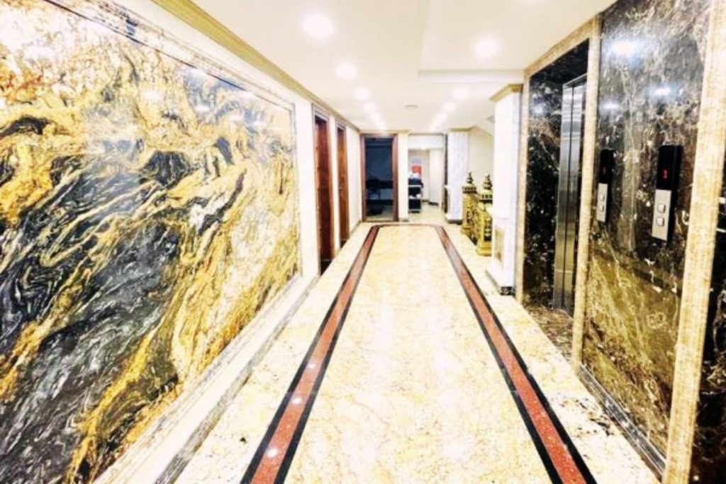 ban-toa-nha-mat-pho-to-huu-200m2.jpg