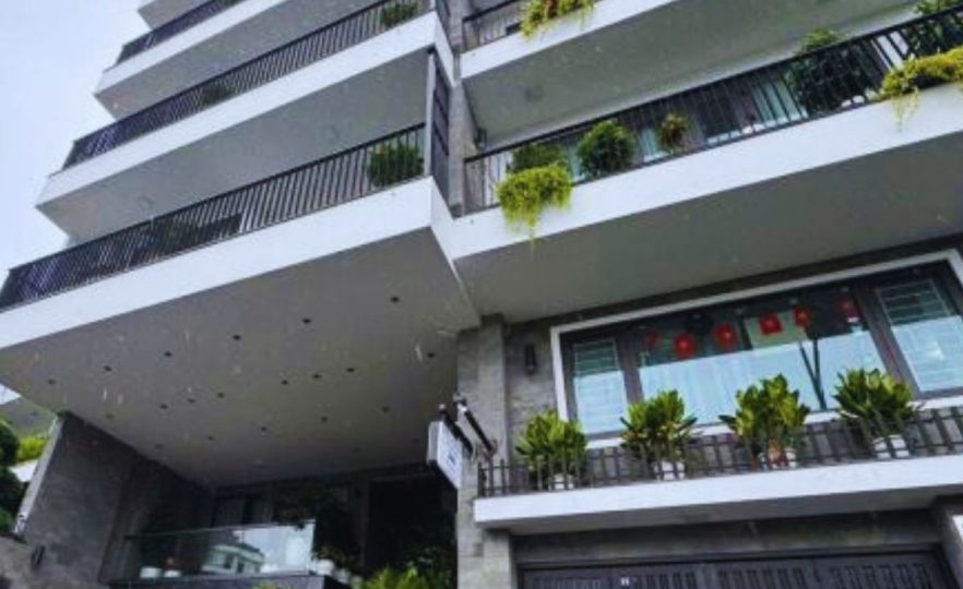 Bán tòa 7 tầng 2 hầm Phó Đức Chính, 130m², MT 6m, giá 54 tỷ