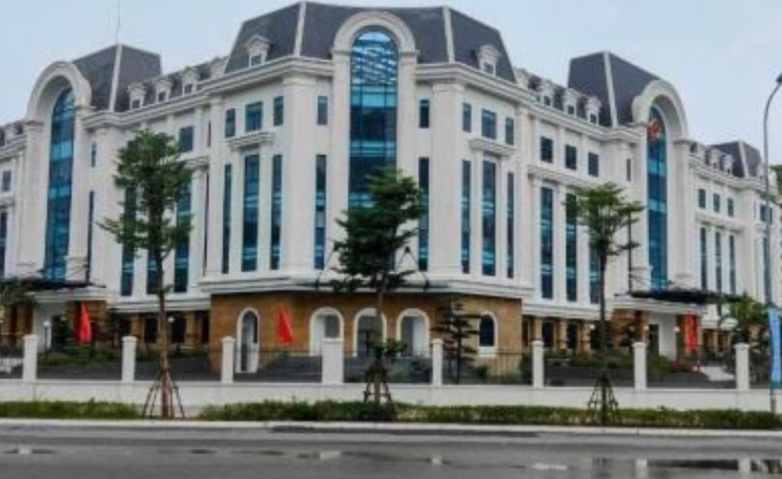 Tòa nhà văn phòng Trần Thái Tông nhà 8 tầng 186m² giá 150 tỷ
