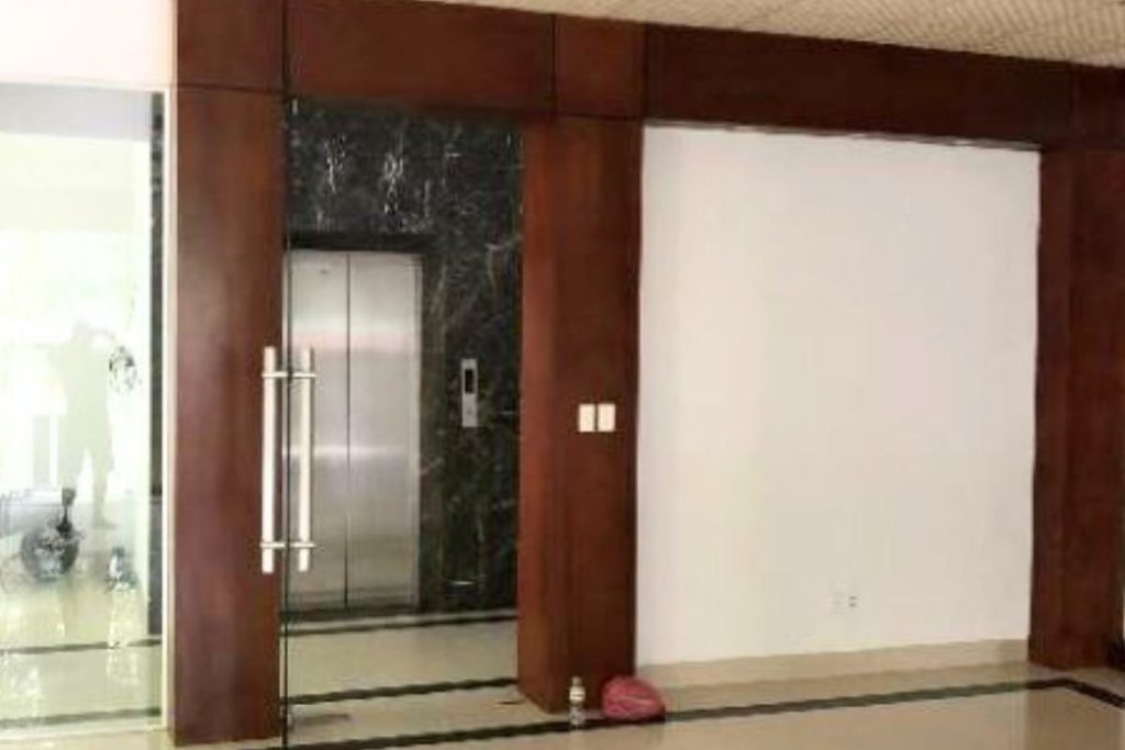 Bán tòa nhà 9 tầng Ngọc Khánh, Ba Đình, 106m², MT 14m, lô góc 2 mặt ô tô.