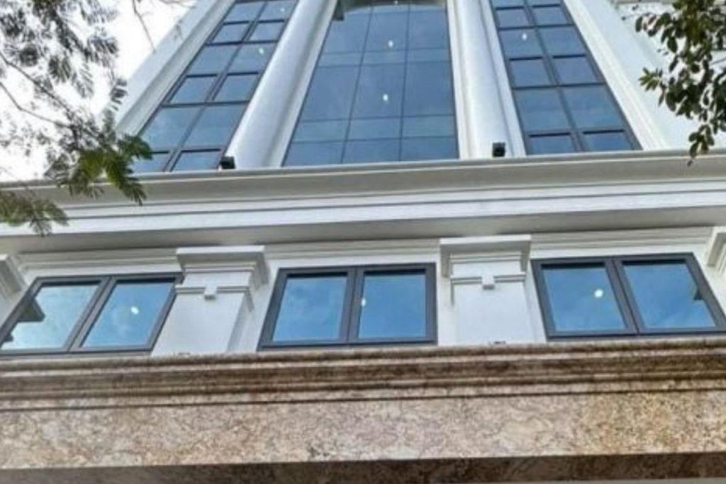Nhà mặt phố Hàng Bún Hoàn Kiếm 155m², mặt tiền 8m, lô góc 3 mặt thoáng – trung tâm phố cổ Hà Nội