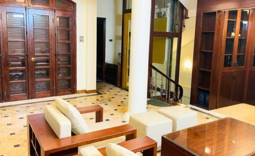 Biệt thự Đặng Thai Mai lô góc 90m² mặt tiền 9m giá 40 tỷ
