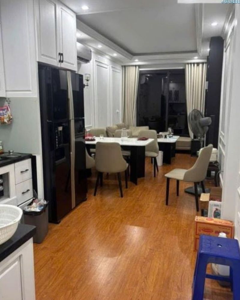 Cho Thuê Nhà 6 Tầng Hoàng Quốc Việt 40m² Có Thang Máy Ô Tô KĐT Nam Cường